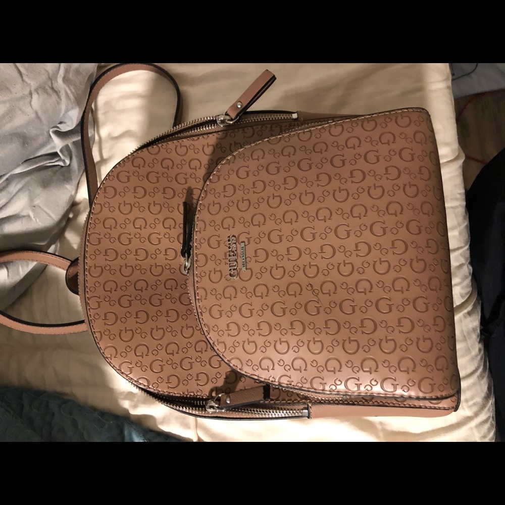 Guess purse/backpack